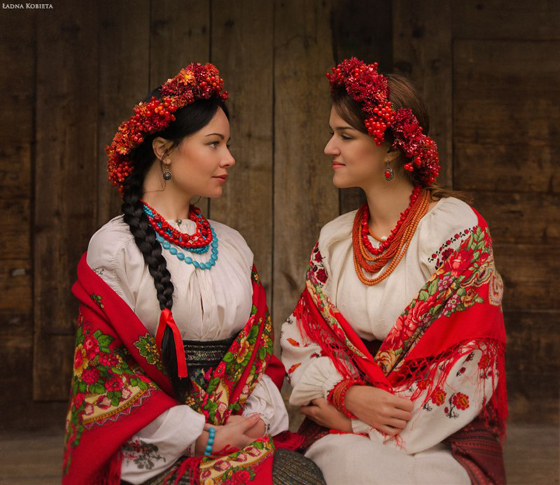 © Anna Senyk (Ładna Kobieta)