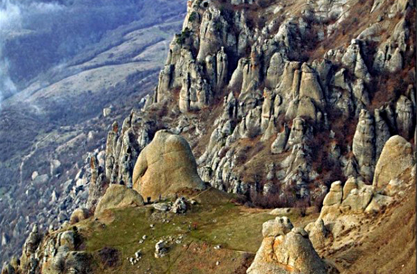 Vallée de fantômes en Crimée