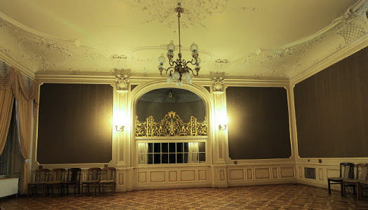 intérieur de la maison des savants
